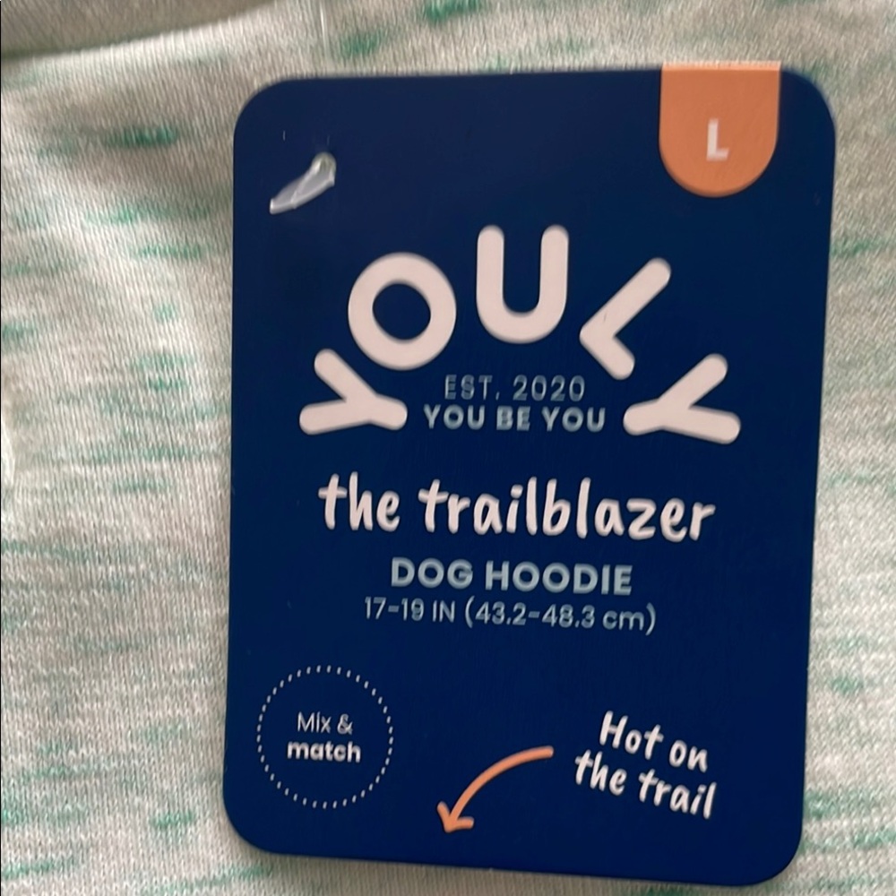 Green Dog Hoodie with Ribbed Cuffs and Soft Fleece - Picture 2 of 5